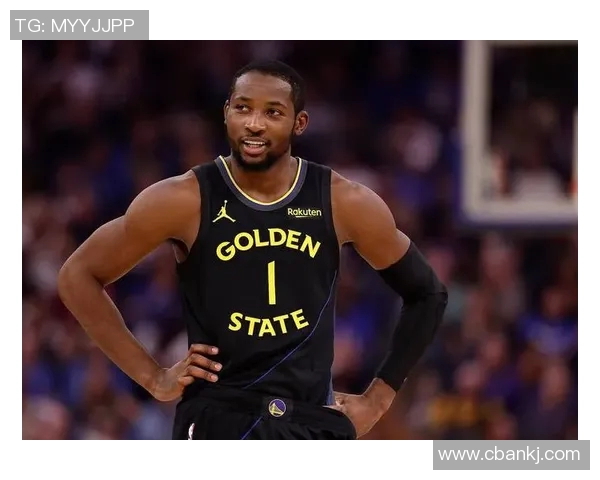 NBA官方：米德尔顿因朝观众席扔牙套，罚款25000美金